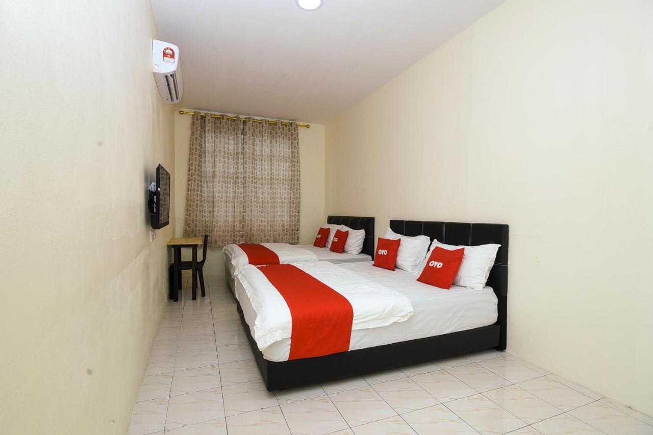 Oyo 90172 Goodwill Homestay Batu Niah Buitenkant foto