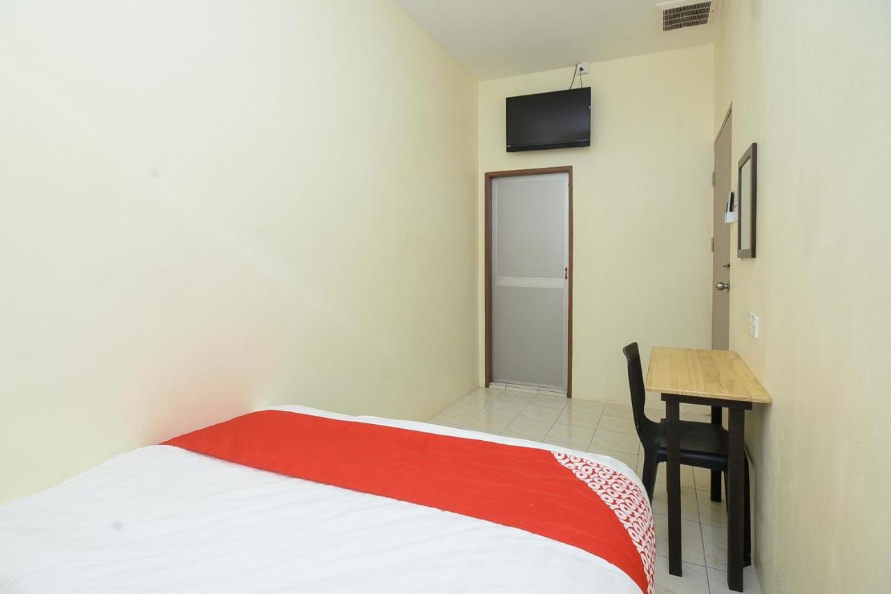 Oyo 90172 Goodwill Homestay Batu Niah Buitenkant foto