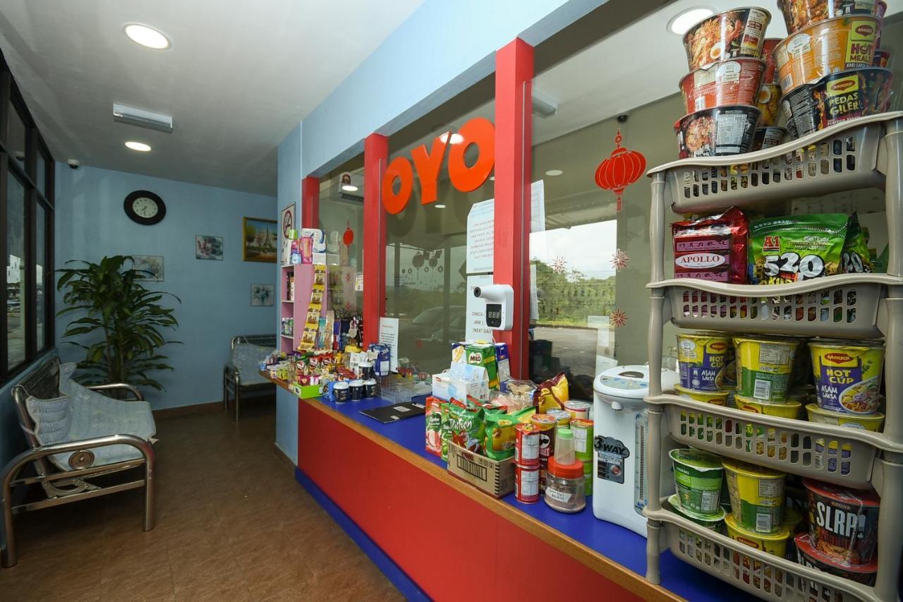 Oyo 90172 Goodwill Homestay Batu Niah Buitenkant foto